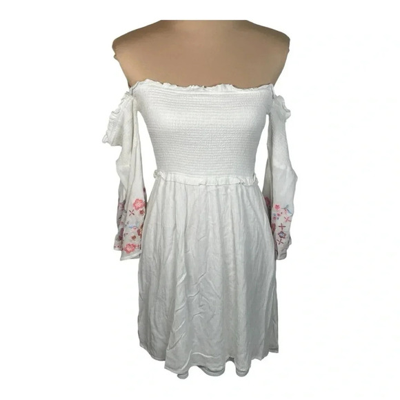 Altar’d State Off The Shoulder Crochet Dress - Picture 5 of 7